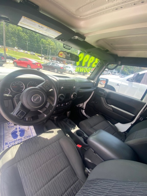 2011 Jeep Wrangler Image 5