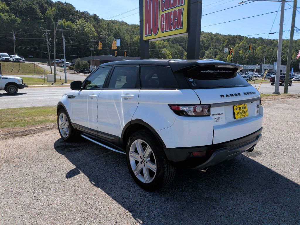 2013 Land Rover Range Rover Evoque Image 2
