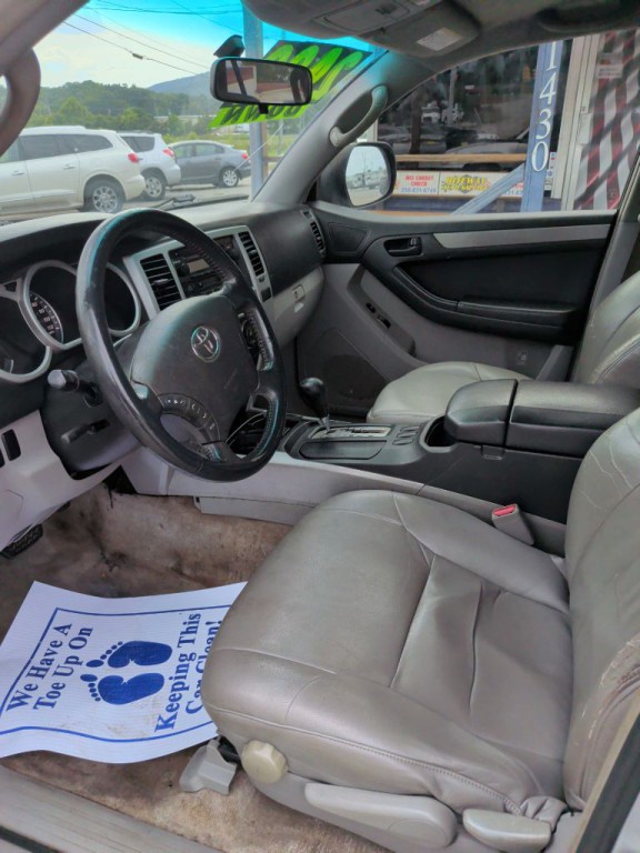 2004 Toyota 4Runner Image 7