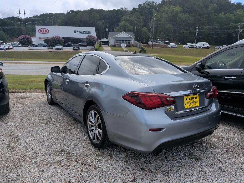 2018 INFINITI Q70 Image 4