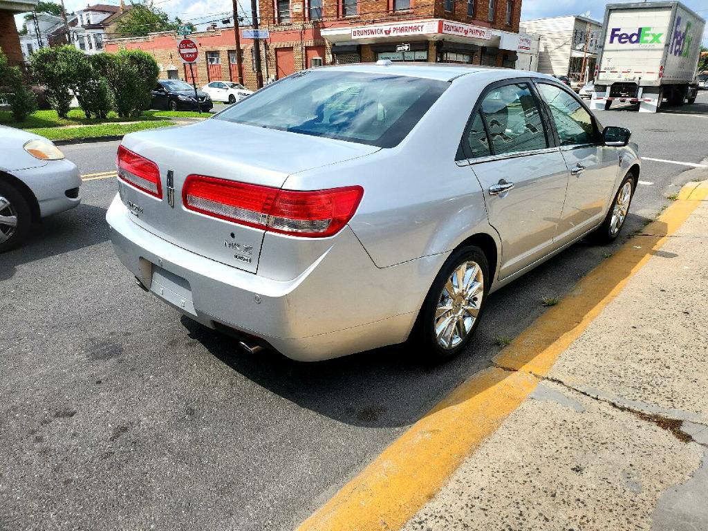 2012 Lincoln MKZ Image 5