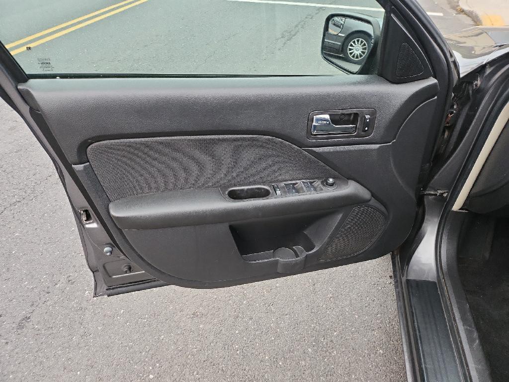 2012 Ford Fusion Image 10