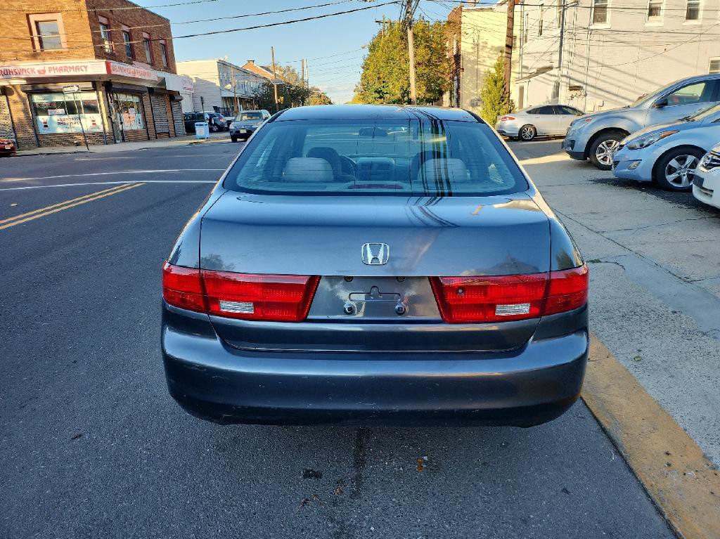 2005 Honda Accord Image 4