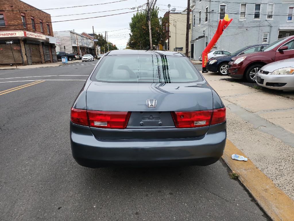 2005 Honda Accord Image 4