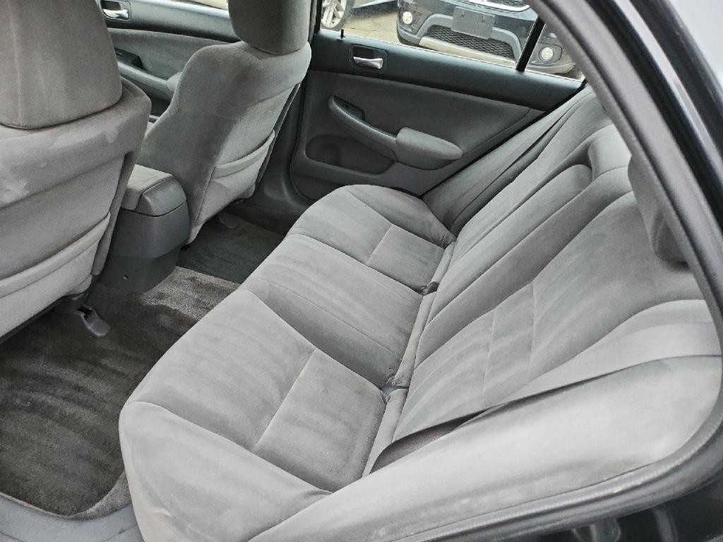 2005 Honda Accord Image 11