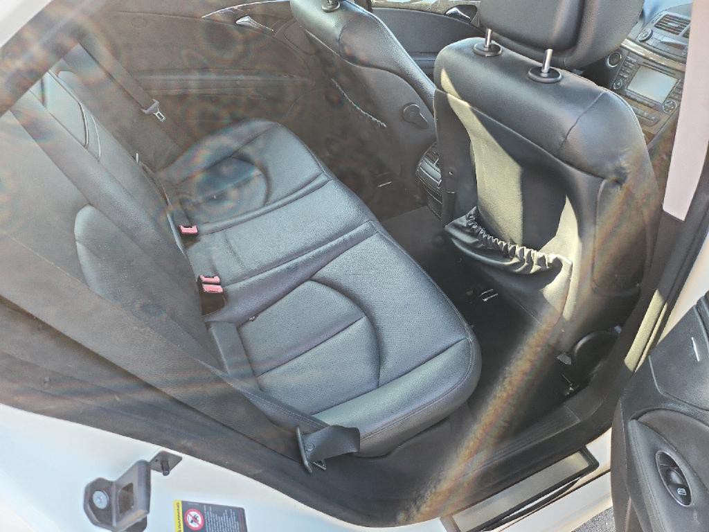 2008 Mercedes-Benz E-Class Image 13