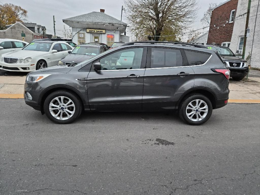 2018 Ford Escape Image 2