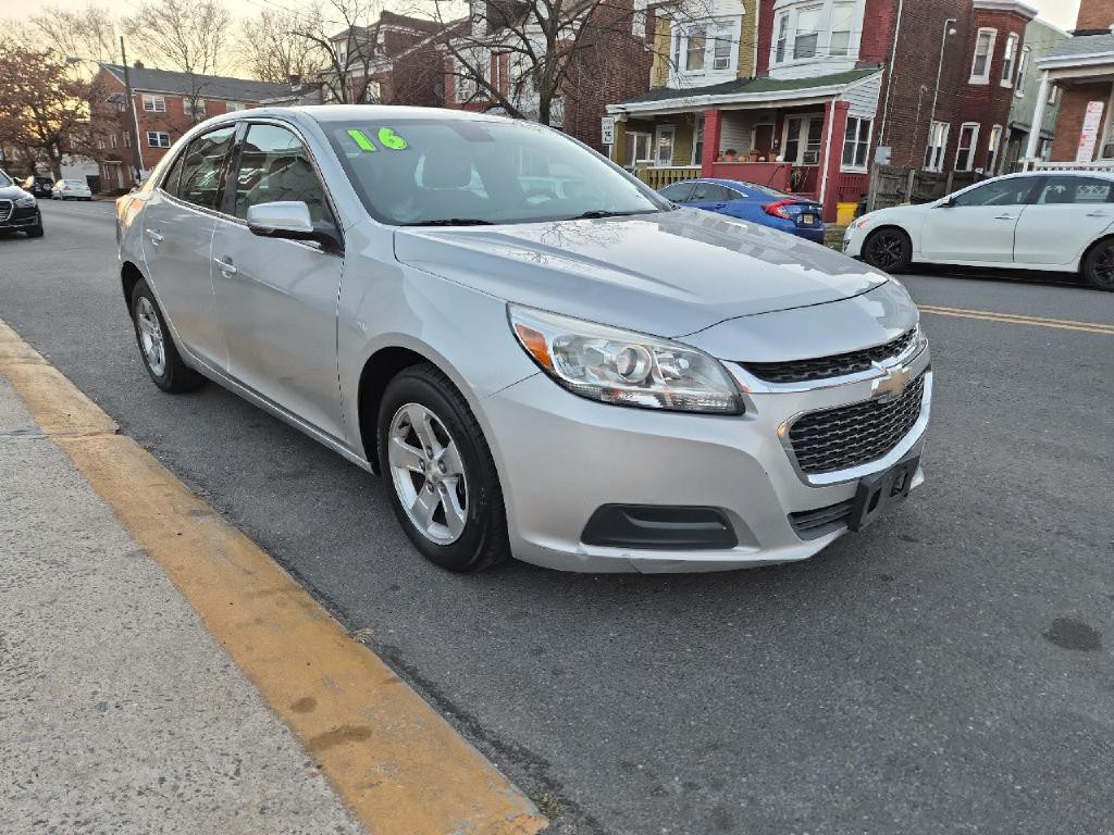 2016 Chevrolet Malibu Image 7
