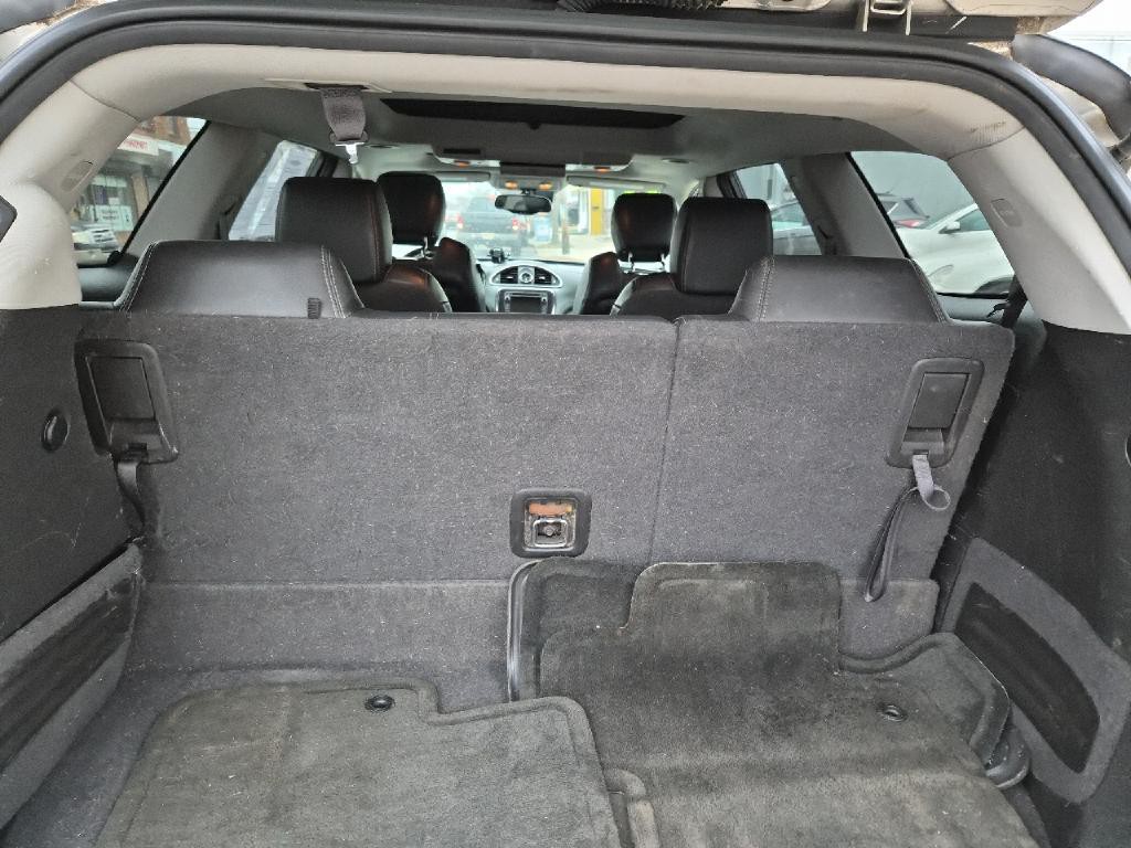 2015 Buick Enclave Image 14