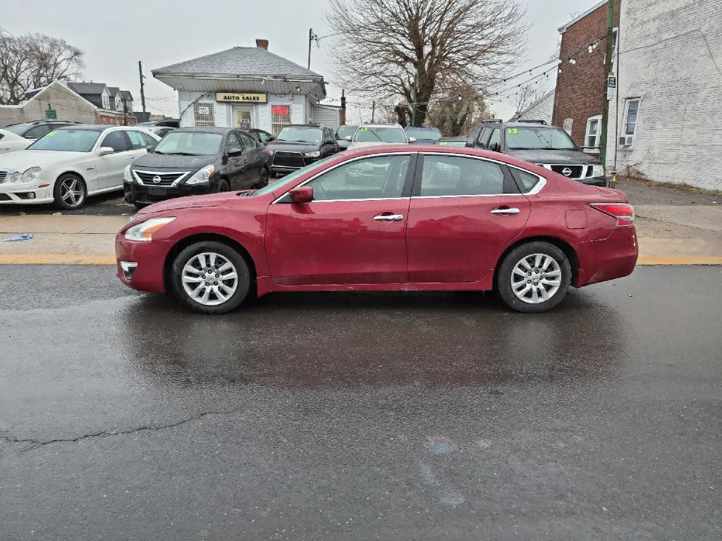 2015 Nissan Altima Image 2
