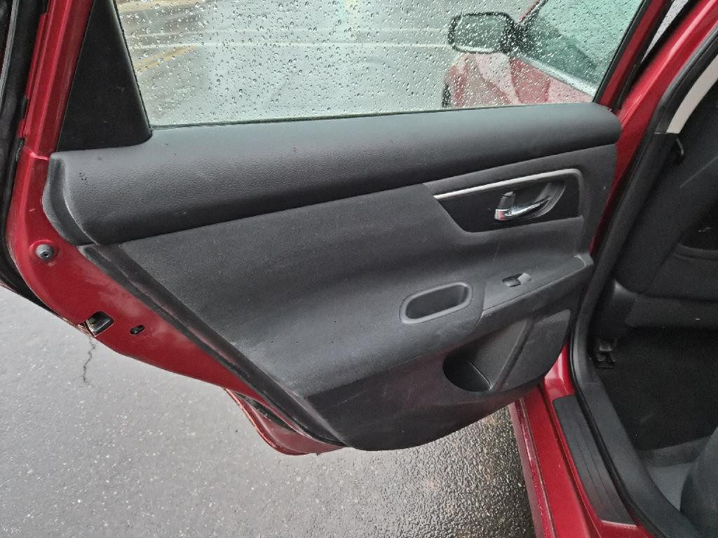 2015 Nissan Altima Image 12