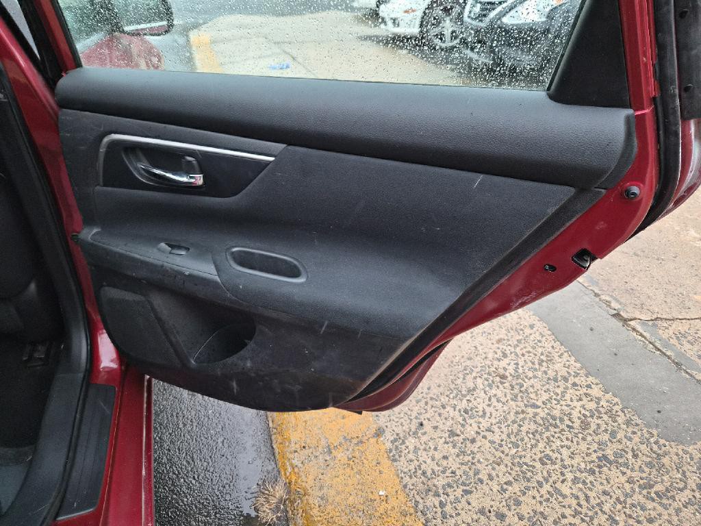 2015 Nissan Altima Image 14