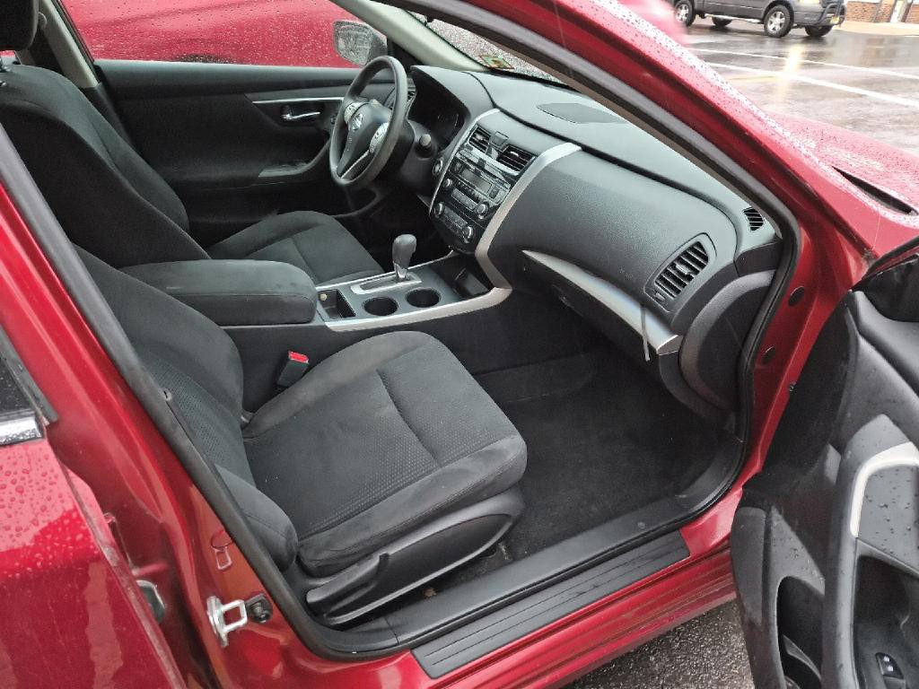 2015 Nissan Altima Image 15