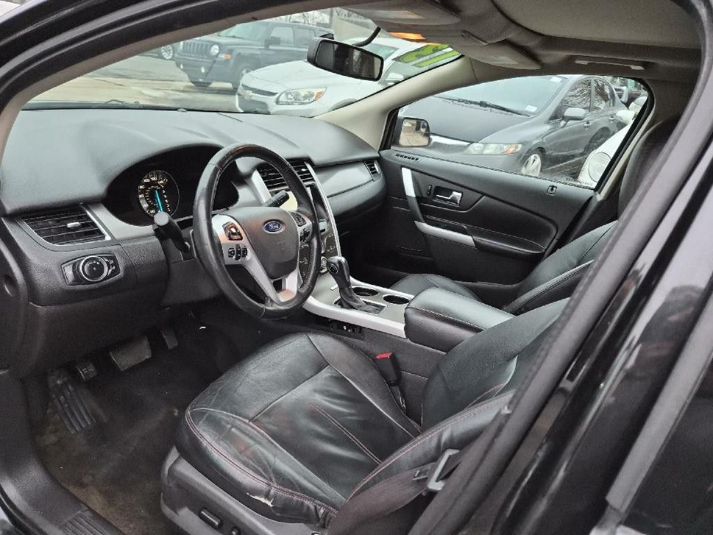 2013 Ford Edge Image 9