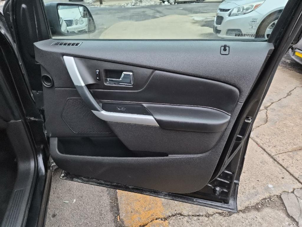 2013 Ford Edge Image 16