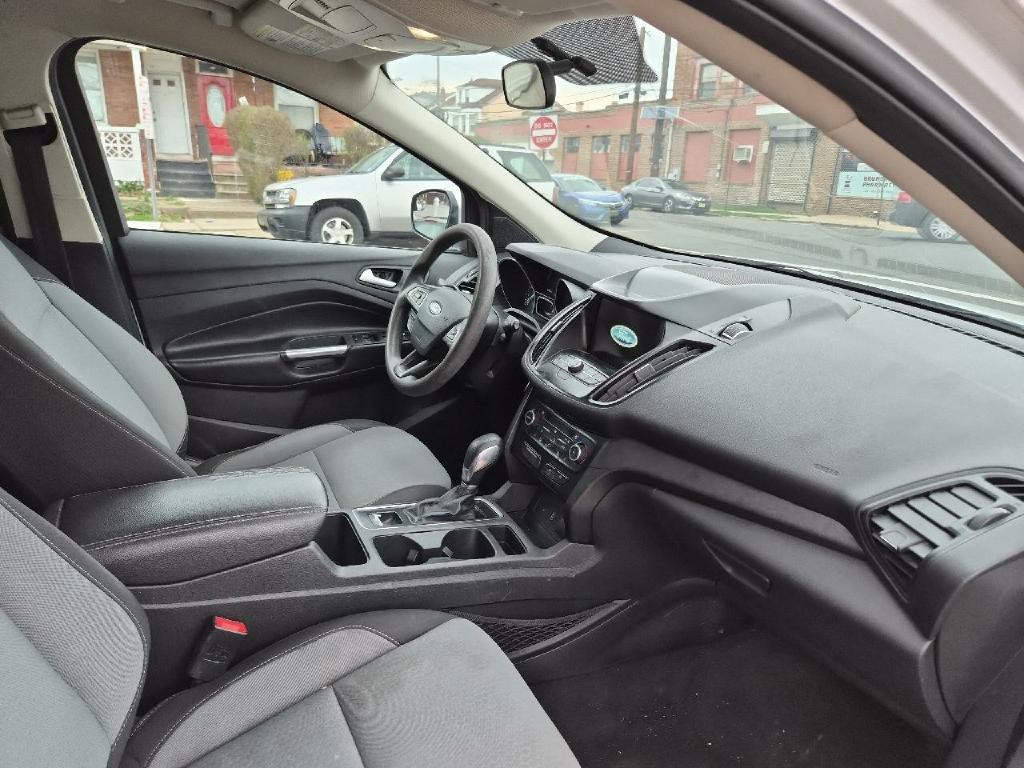 2019 Ford Escape Image 17