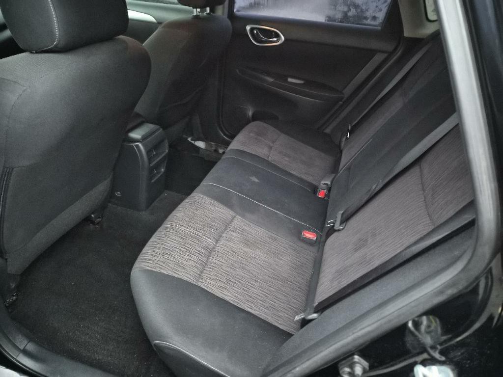 2015 Nissan Sentra Image 11