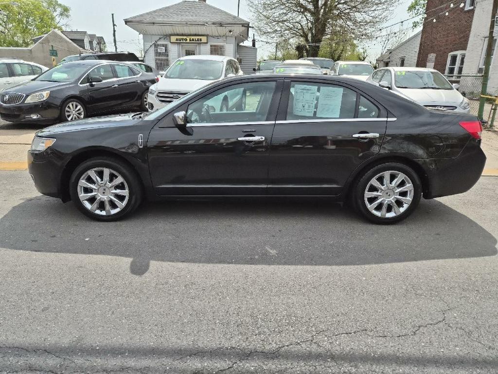 2012 Lincoln MKZ Image 3
