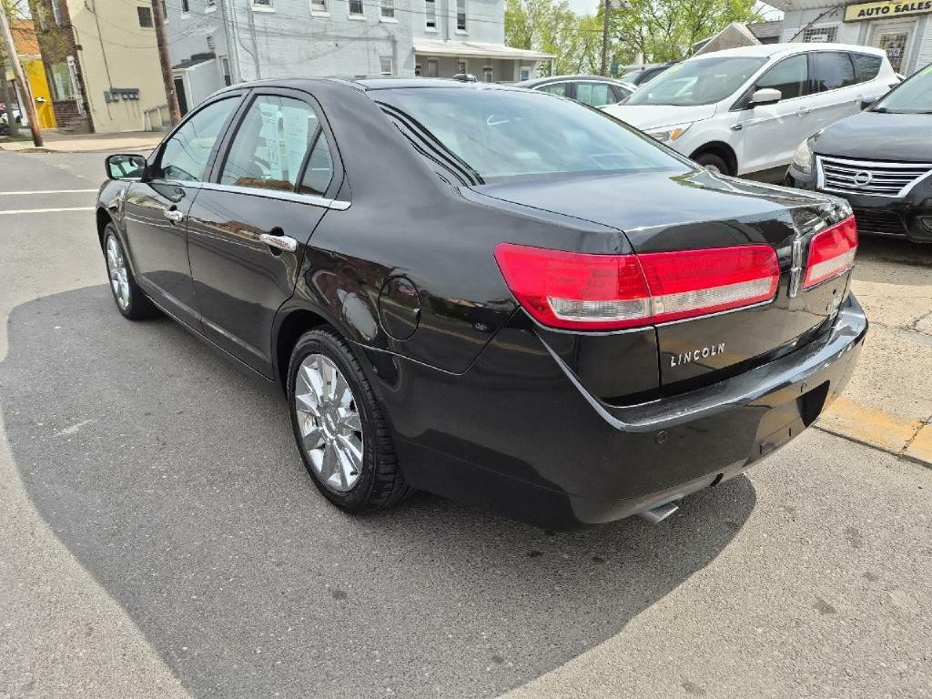 2012 Lincoln MKZ Image 4