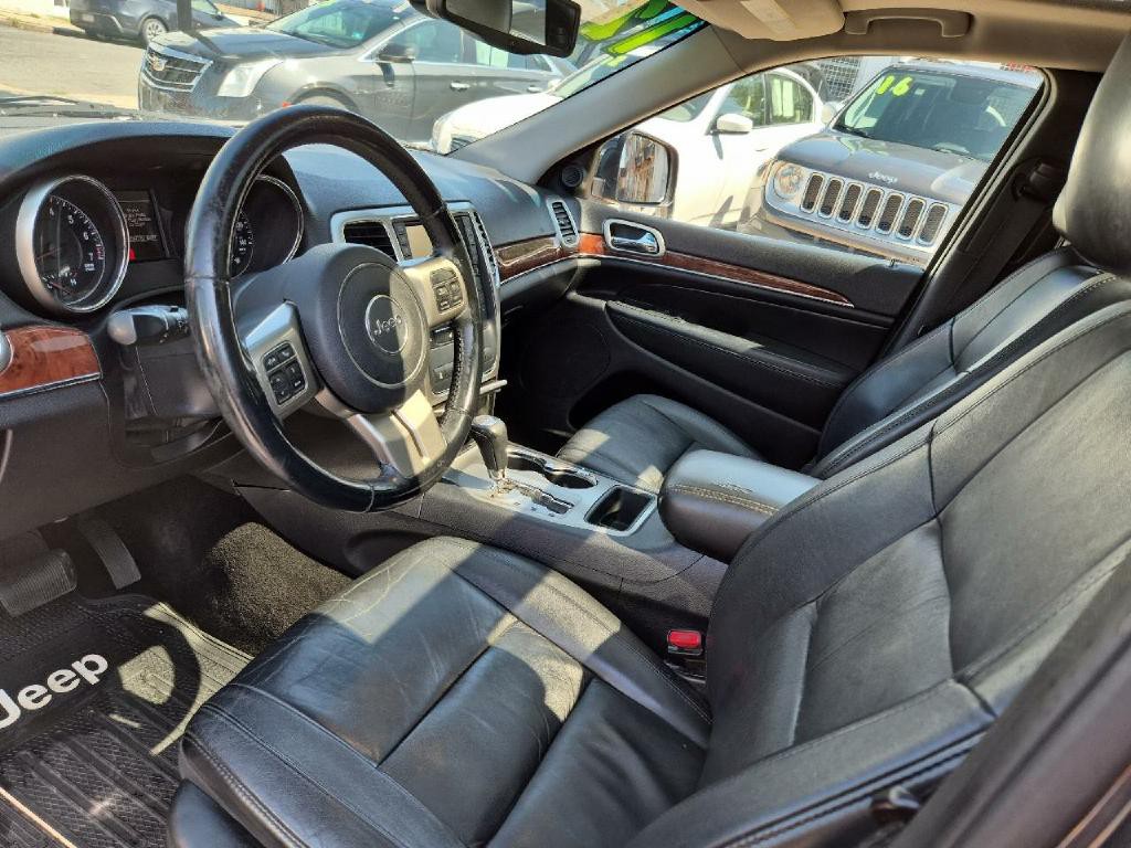 2012 Jeep Grand Cherokee Image 9