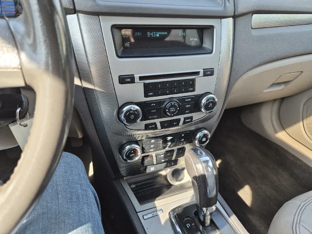 2012 Ford Fusion Image 19