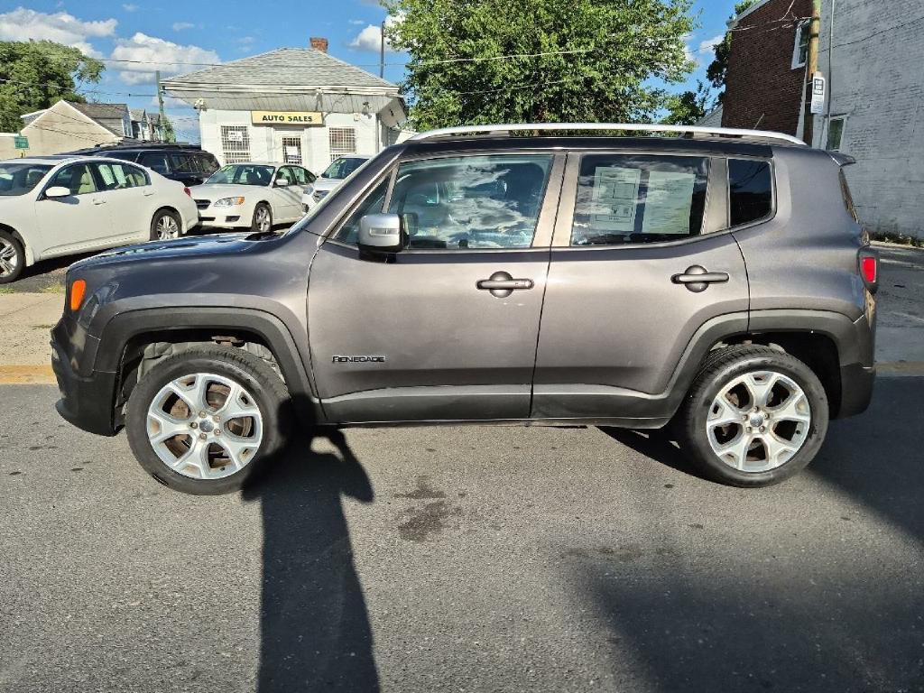 2016 Jeep Renegade Image 2