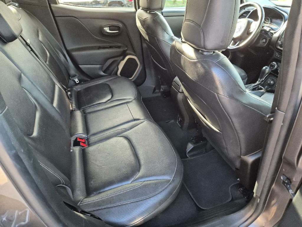 2016 Jeep Renegade Image 14