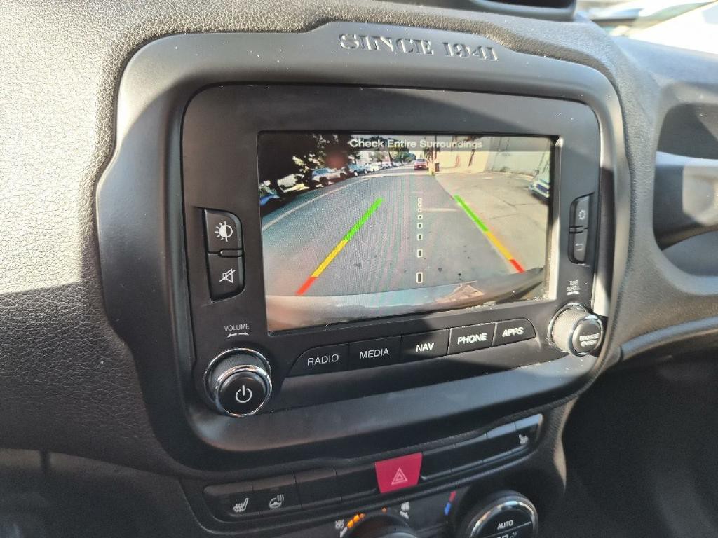 2016 Jeep Renegade Image 21