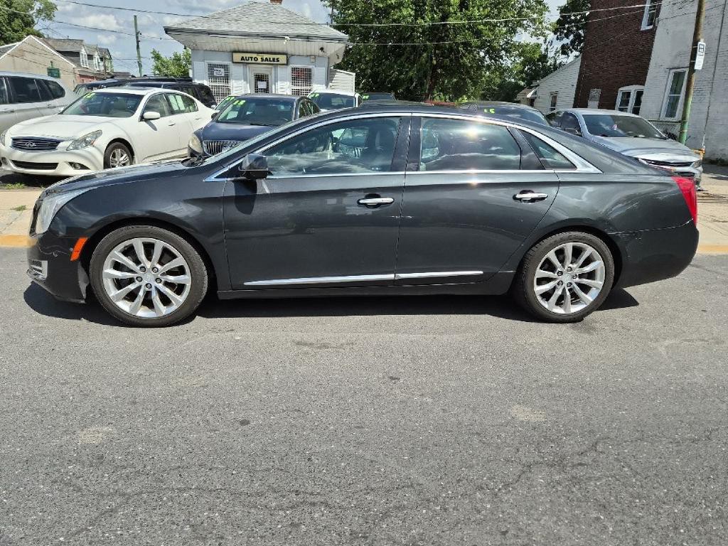 2016 Cadillac XTS Image 2