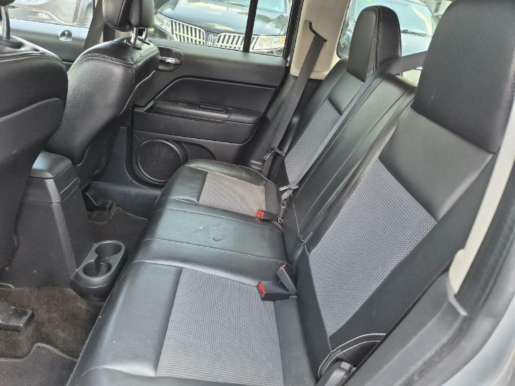 2015 Jeep Patriot Image 12