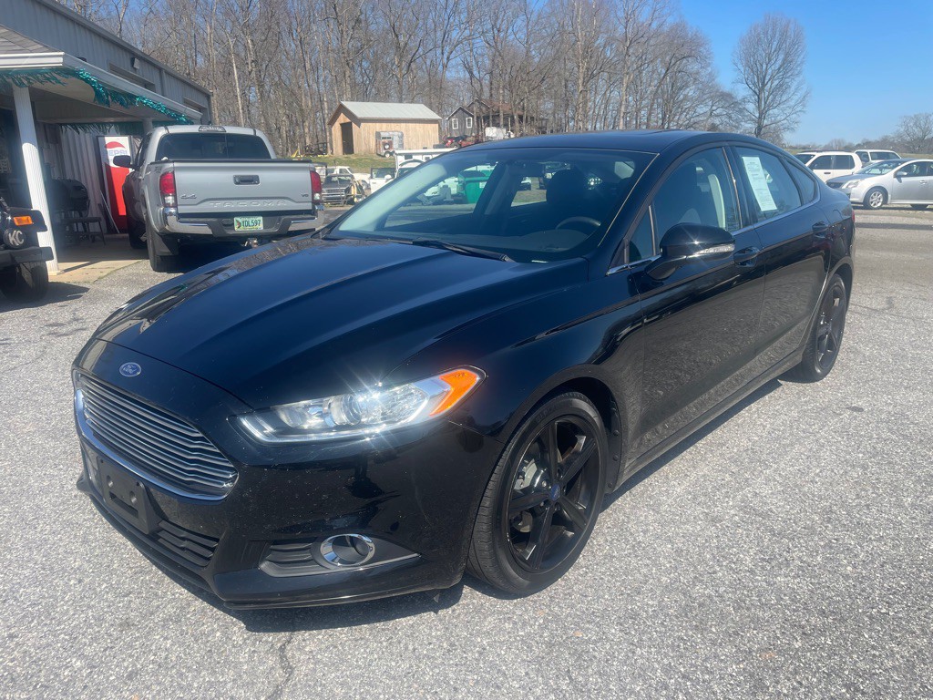 2016 Ford Fusion Image 2