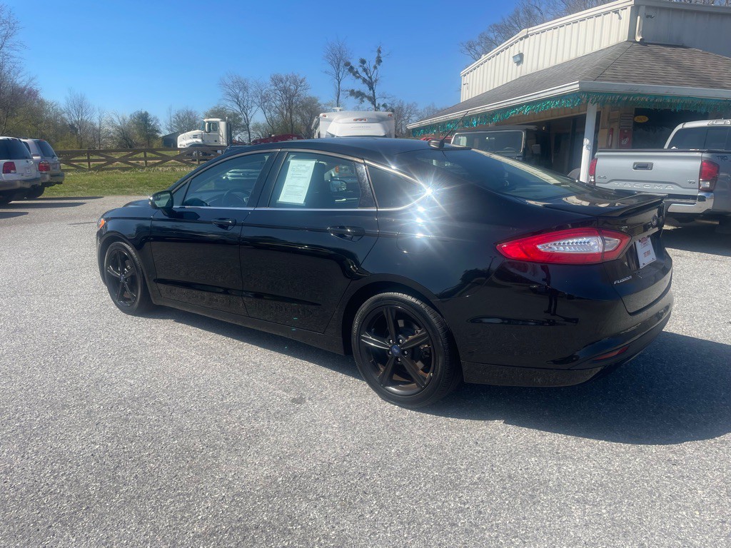 2016 Ford Fusion Image 8
