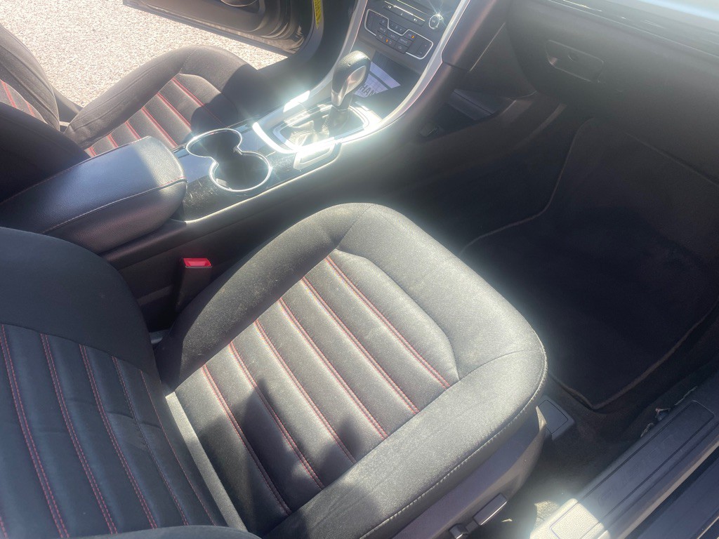 2016 Ford Fusion Image 12