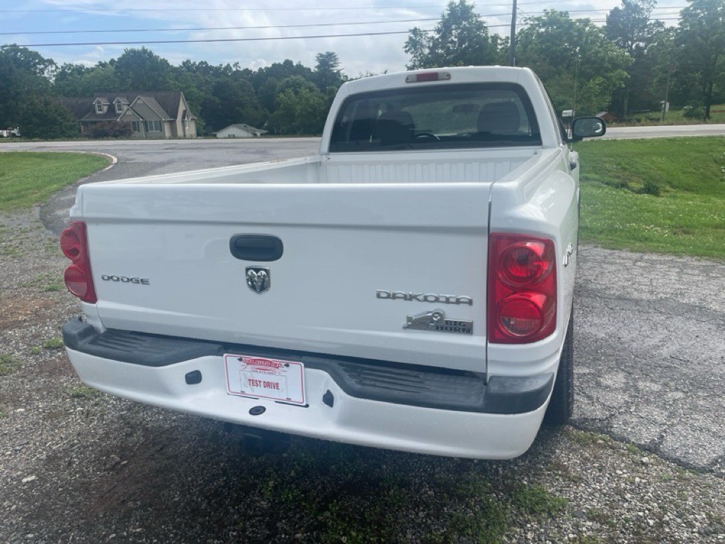 2011 Dodge Dakota Image 5