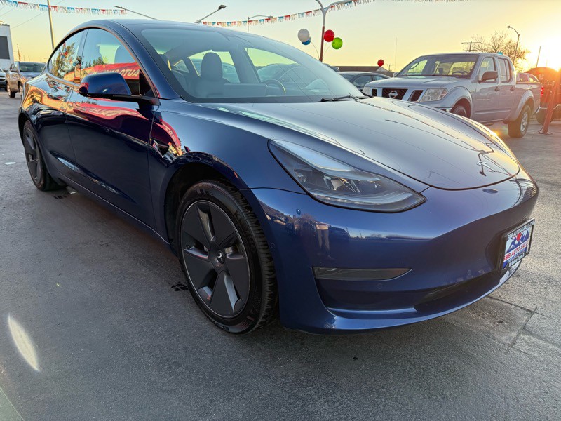 2022 Tesla Model 3 Image 9
