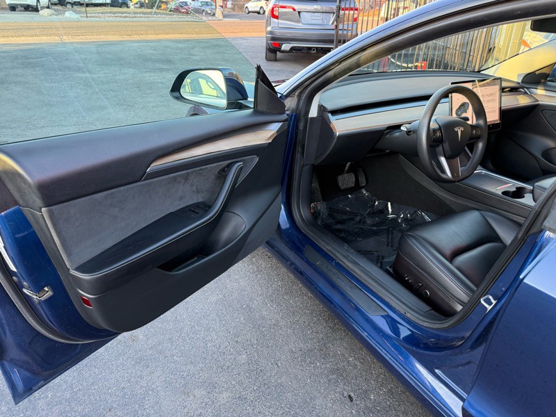2022 Tesla Model 3 Image 11