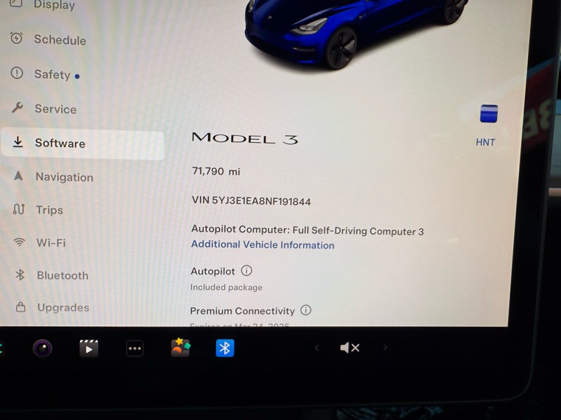 2022 Tesla Model 3 Image 18
