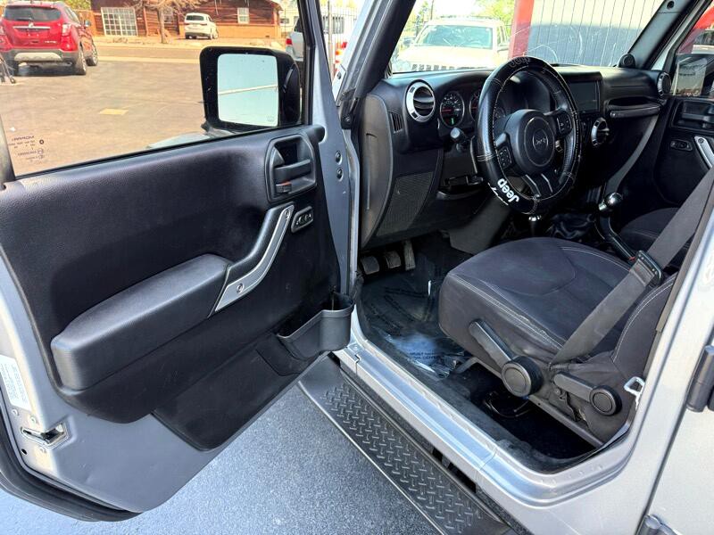 2013 Jeep Wrangler Image 10