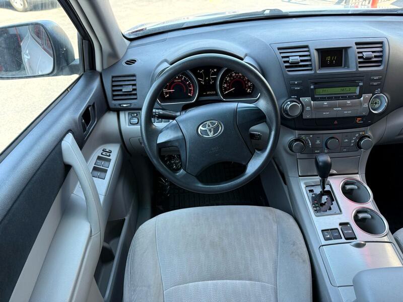 2011 Toyota Highlander Image 21