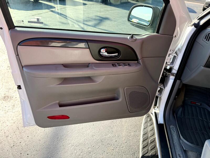 2007 GMC Envoy Image 12