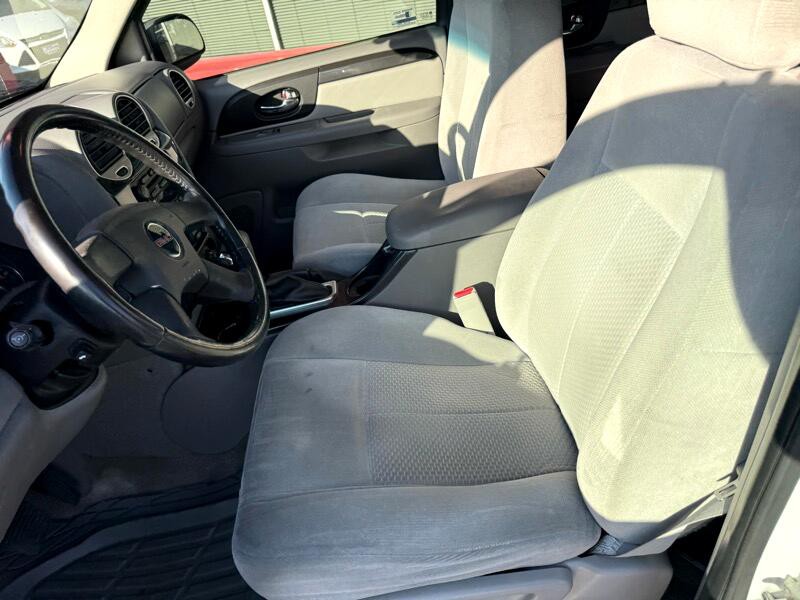 2007 GMC Envoy Image 13