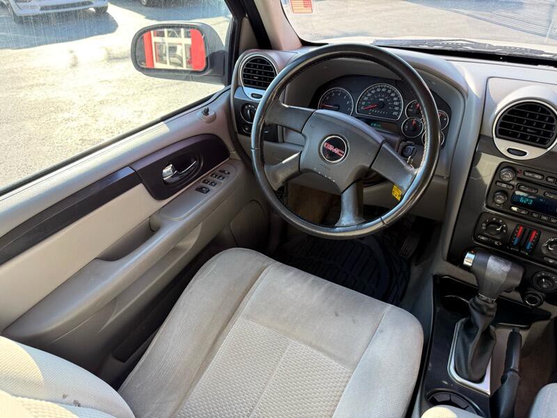 2007 GMC Envoy Image 21