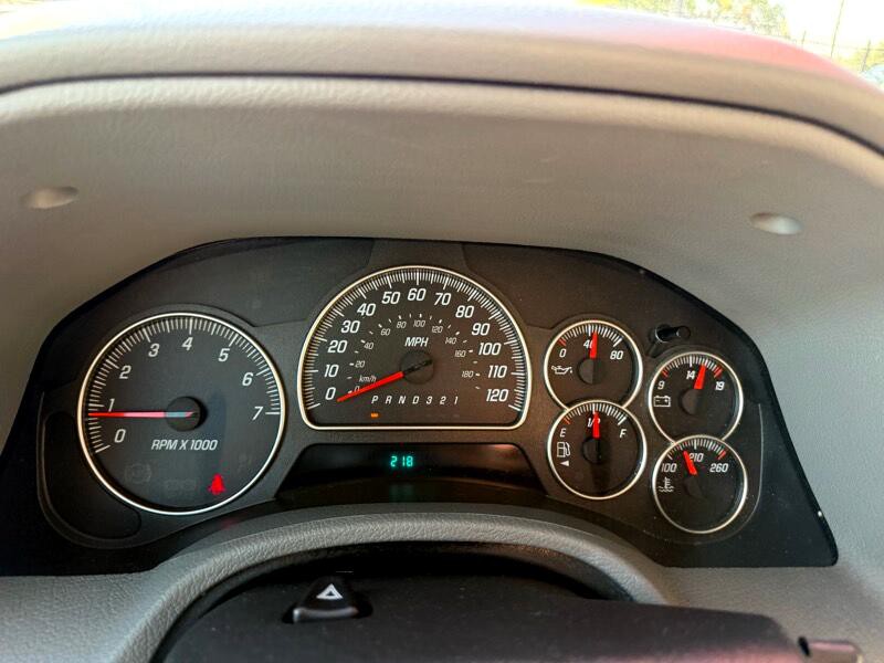2007 GMC Envoy Image 24