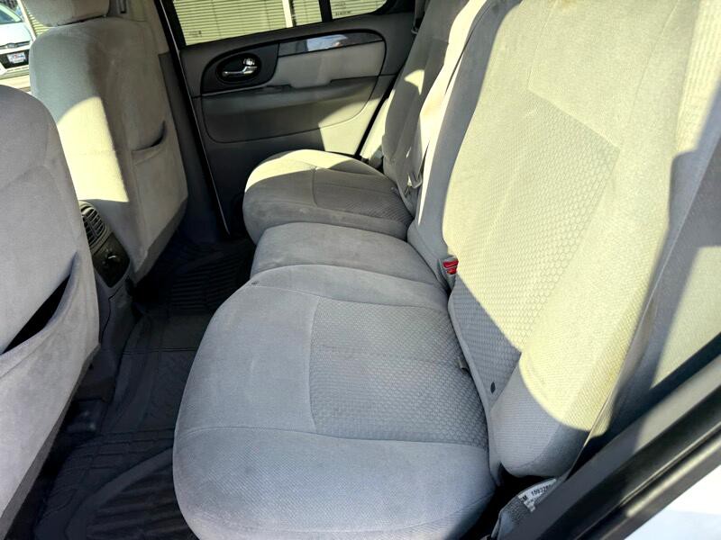 2007 GMC Envoy Image 28
