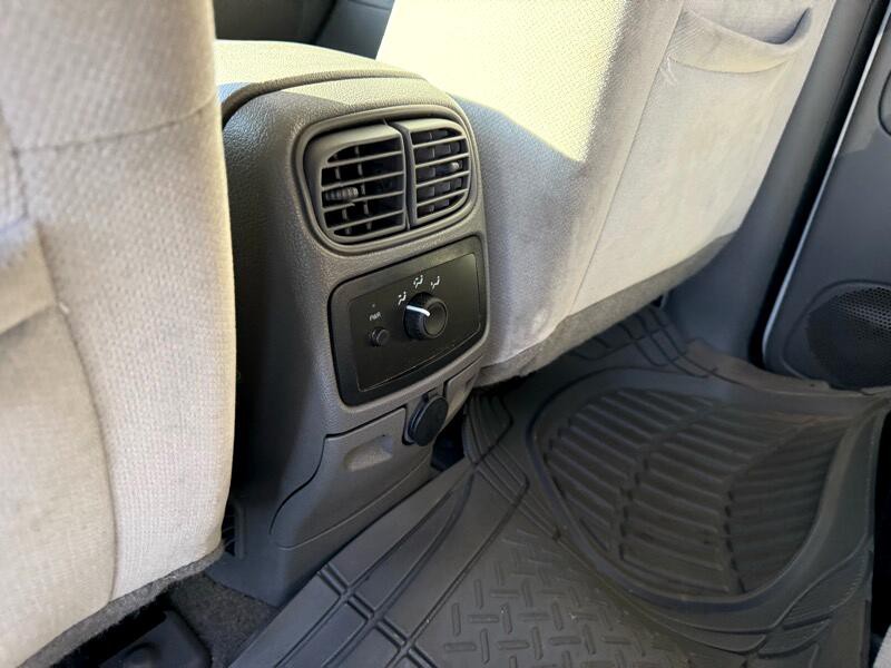 2007 GMC Envoy Image 29