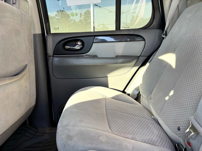 2007 GMC Envoy Image 30