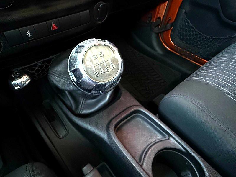 2011 Jeep Wrangler Image 18