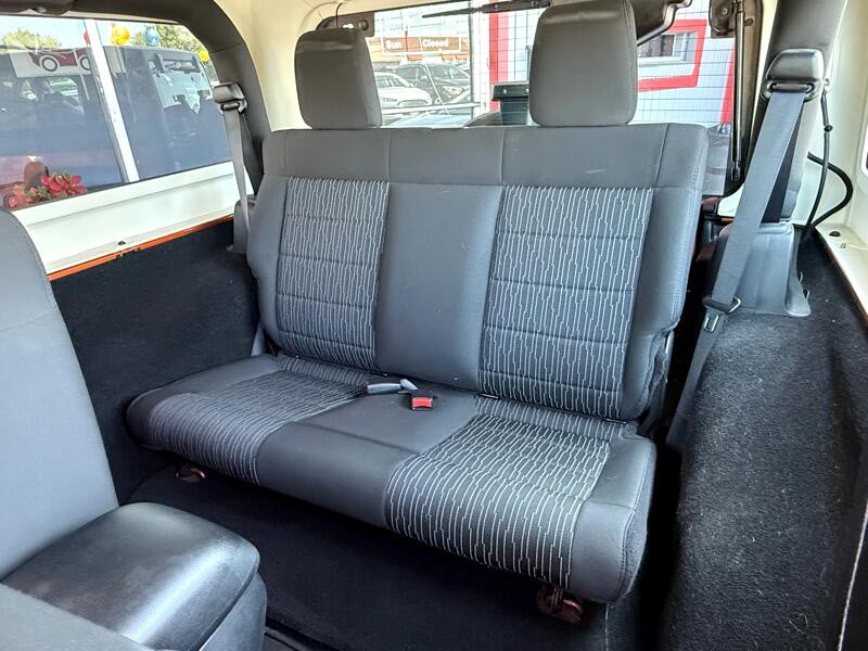 2011 Jeep Wrangler Image 23