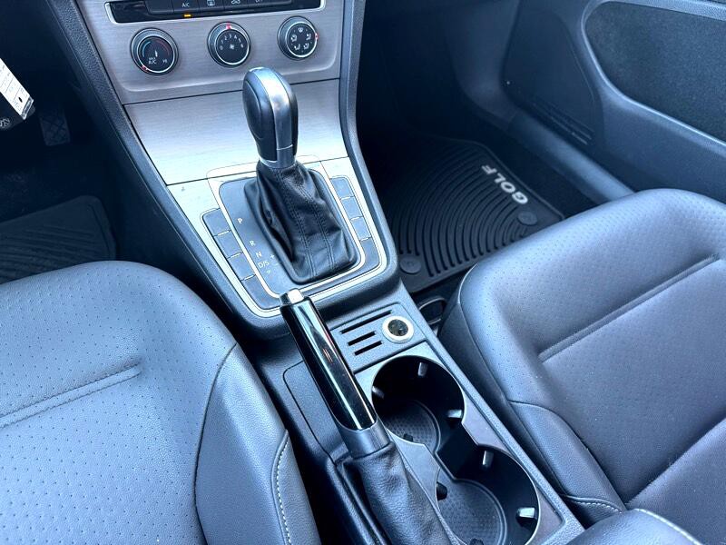 2015 Volkswagen Golf Image 17