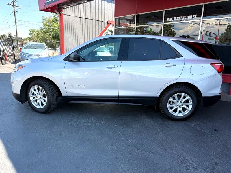 2018 Chevrolet Equinox Image 2